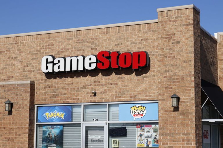 Should you buy GME shares as Ryan Cohen ties his salary to GameStop stock performance?